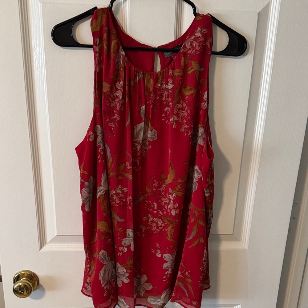Vince Camuto Red Floral Keyhole Sleeveless Top
